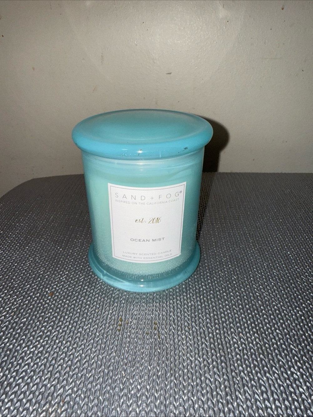 Ocean Mist Scented Candle - Light Blue Jar